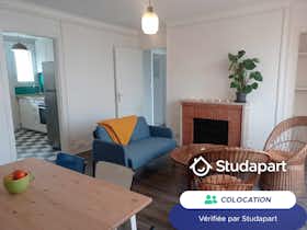 Отдельная комната сдается в аренду за 305 € в месяц в Troyes, Avenue du Premier Mai