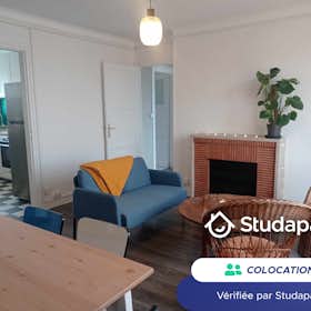 Private room for rent for €305 per month in Troyes, Avenue du Premier Mai