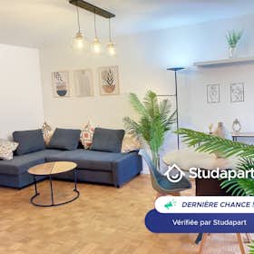 Квартира сдается в аренду за 1 690 € в месяц в Versailles, Avenue des États-Unis