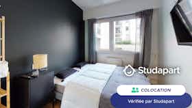 Private room for rent for €430 per month in Rouen, Rue Louis Blanc