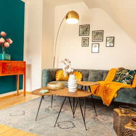 Appartement à louer pour 2 500 €/mois à Leimen, Johannes-Reidel-Straße
