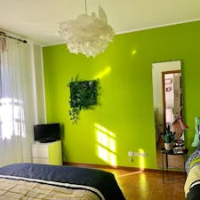 Apartment for rent for €998 per month in Udine, Via Roma