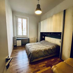 Private room for rent for €700 per month in Milan, Viale Edoardo Jenner