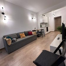 Apartment for rent for €1,200 per month in Udine, Via Paolo Sarpi