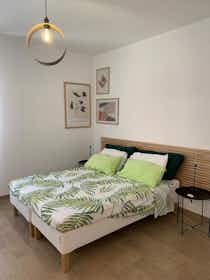 公寓 正在以 €1,200 的月租出租，其位于 Udine, Via Paolo Sarpi