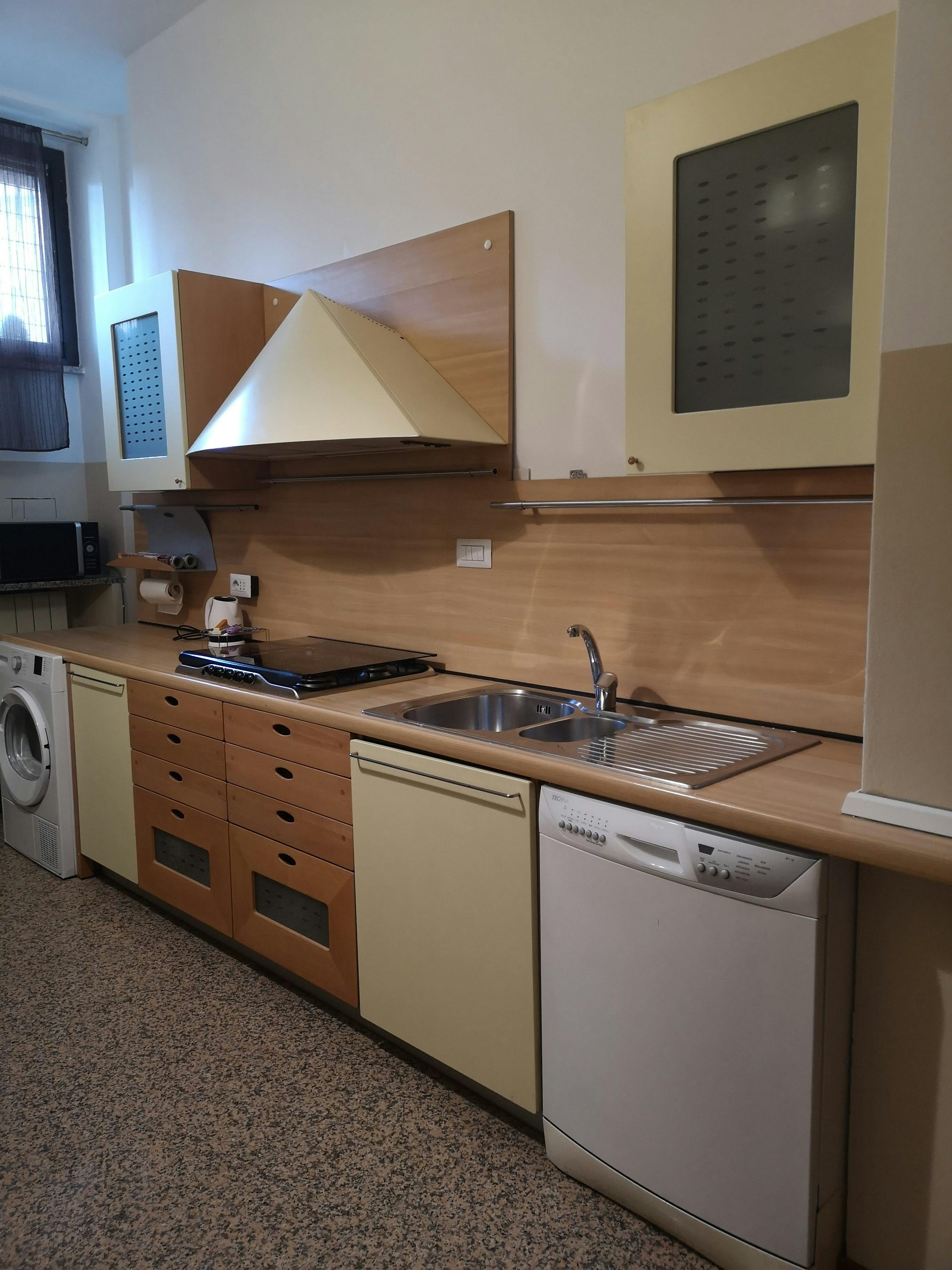 Single room Milan, 1 bed, 13m² — photo 1