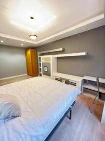 Private room for rent for €550 per month in Gasteiz / Vitoria, Calle Cruz Blanca