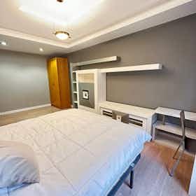 Habitación privada en alquiler por 550 € al mes en Gasteiz / Vitoria, Calle Cruz Blanca