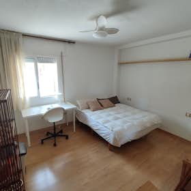 Private room for rent for €370 per month in Murcia, Calle Santa Rita