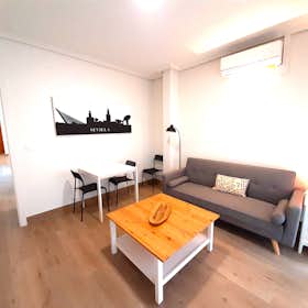 Apartment for rent for €800 per month in Sevilla, Calle Cristo del Desamparo y Abandono