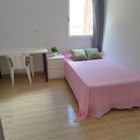 Private room for rent for €350 per month in Murcia, Calle San Leandro