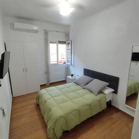 Private room for rent for €370 per month in Murcia, Calle Enrique Ayuso Miró