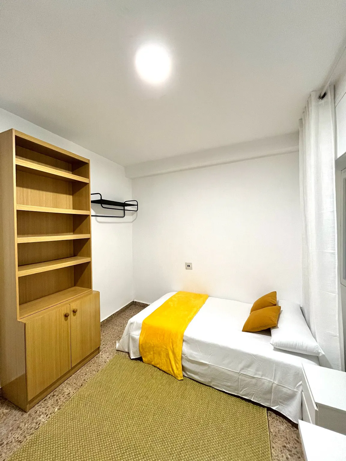 Private room in Calle Bolos, Murcia (1487180) ROOM
