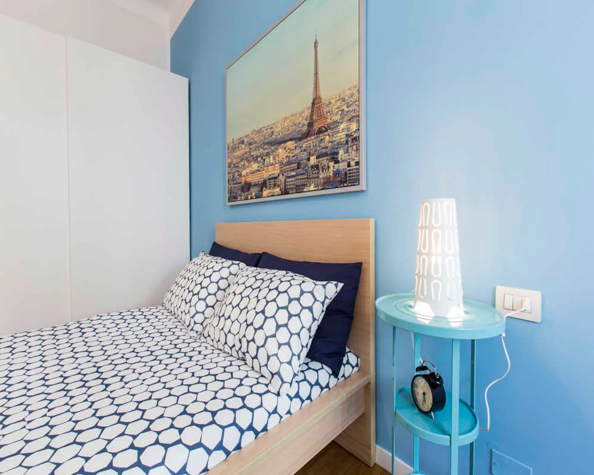 Via Annunzio Cervi, Milan preview