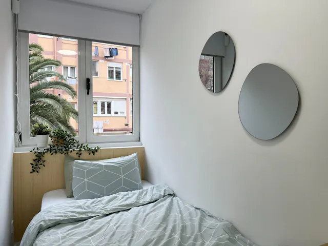Private room in Calle de San Dacio, Madrid (1487315) room image 2