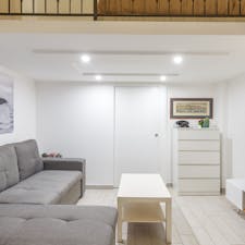 Wohnung for rent for 1.446 € per month in Naples, Via Battistello Caracciolo