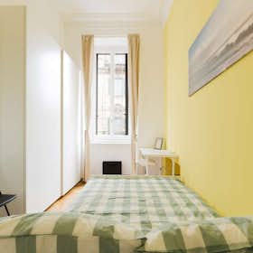 Privé kamer for rent for € 465 per month in Turin, Via Legnano