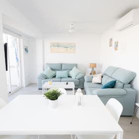 公寓 正在以 €900 的月租出租，其位于 Sueca, Carrer de Ramon Llull