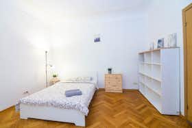 Приватна кімната за оренду для 435 EUR на місяць у Riga, Blaumaņa iela