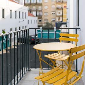 Apartment for rent for €4,000 per month in Lisbon, Rua Dom João de Castro