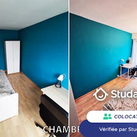 Private room for rent for €500 per month in Cergy, Rue des Chênes Bruns