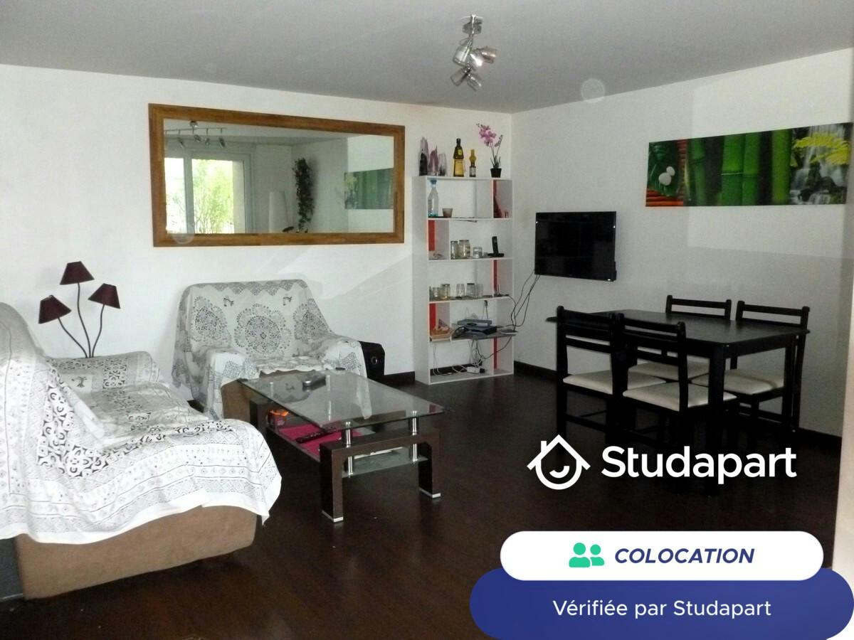 Private room for rent for €500 per month in Évry-Courcouronnes, Allée du Dragon