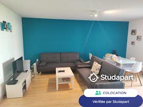 Отдельная комната сдается в аренду за 620 € в месяц в Noisiel, Place des Genêts