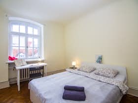 Privé kamer te huur voor € 425 per maand in Riga, Jāņa iela