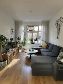 Apartment for rent for €2,200 per month in Schiedam, Professor Kamerlingh Onneslaan