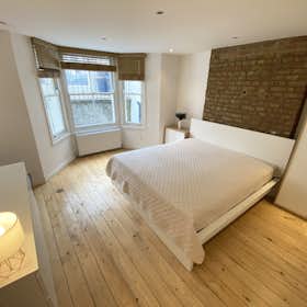 Private room for rent for £1,195 per month in London, Lydford Road