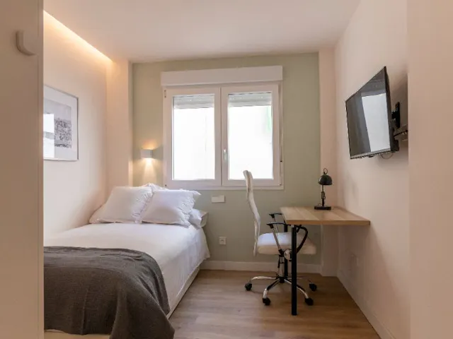Private room in Avinguda del Cardenal Benlloch, Valencia (1487742) room image 2