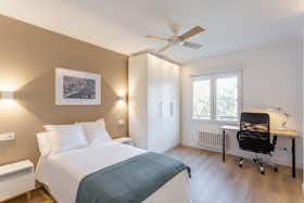 私人房间 正在以 €550 的月租出租，其位于 Pamplona, Calle del Río Salado