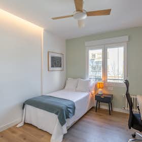 Private room for rent for €590 per month in Pamplona, Calle del Río Salado