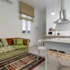 Studio for rent for € 1.800 per month in Madrid, Calle de San Ildefonso