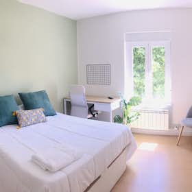 Private room for rent for €465 per month in Salamanca, Calle de la Esperanza