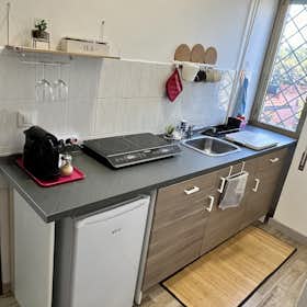 Apartamento for rent for 1250 € per month in Rome, Via delle Naiadi