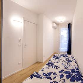 私人房间 正在以 €600 的月租出租，其位于 Quarto d'Altino, Piazza San Michele