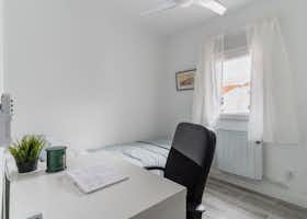 私人房间 正在以 €360 的月租出租，其位于 Madrid, Calle de Santa Florencia