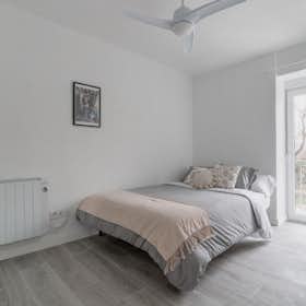 Отдельная комната сдается в аренду за 450 € в месяц в Madrid, Calle de Santa Florencia