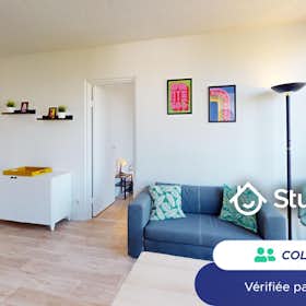 Private room for rent for €500 per month in Cenon, Rue Aristide Briand