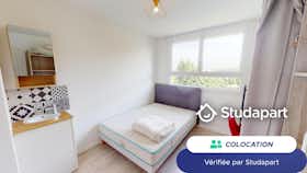 Cameră privată de închiriat pentru 443 EUR pe lună în Hérouville-Saint-Clair, Boulevard de la Grande Delle