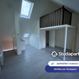 Wohnung zu mieten für 375 € pro Monat in Saint-Quentin, Rue Georges Pompidou