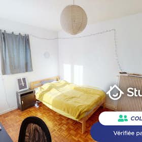 Private room for rent for €400 per month in Dijon, Rue Louis Blanc