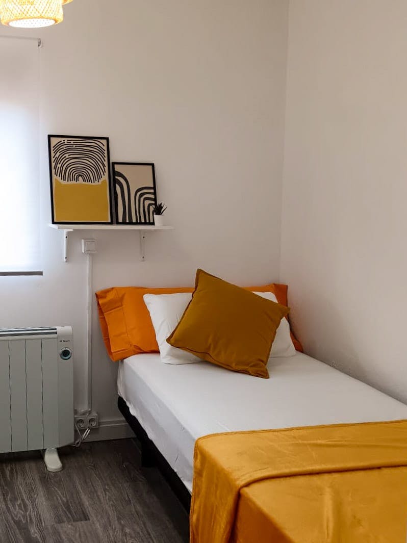 Stanza privata in affitto a 325 € al mese a Tarragona, Bloc Sant Maties