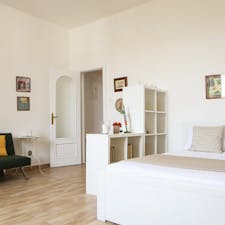 Studio for rent for €850 per month in Naples, Vico Sedil Capuano