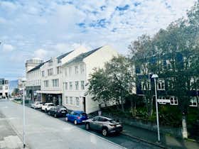 Квартира сдается в аренду за 316 097 ISK в месяц в Reykjavík, Bergstaðastræti