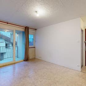 Wohnung for rent for 555 € per month in Pau, Rue de Nolivos