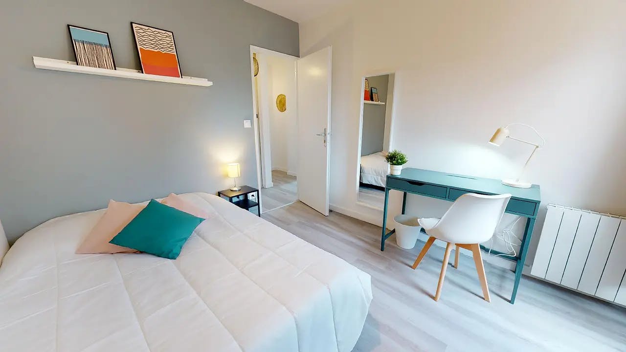 Rue Challemel-Lacour, Lyon preview