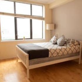 Private room for rent for £1,433 per month in London, Prescot Street