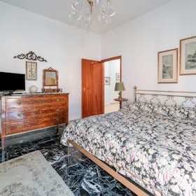 Apartamento for rent for 1050 € per month in Bologna, Via Nuova